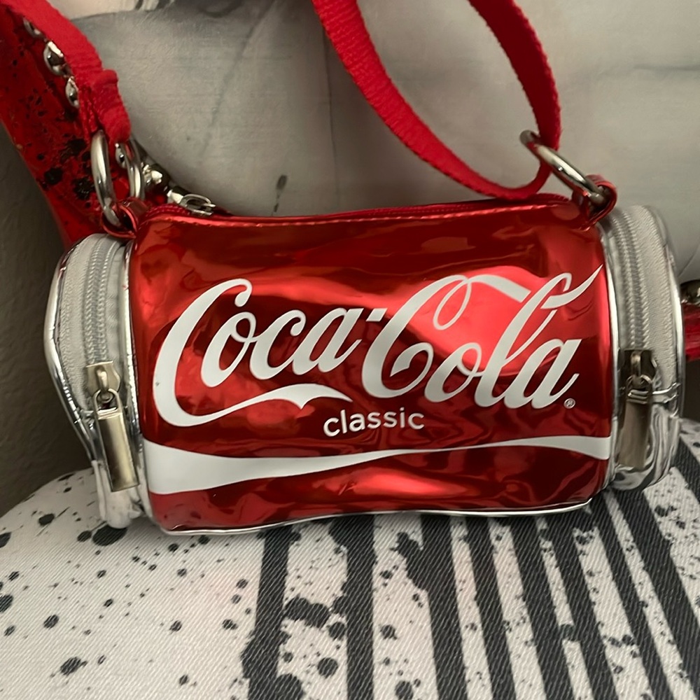Authentic Coca-Cola purse❤️⛓️